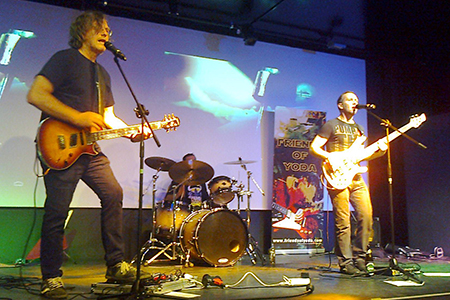 01_band.jpg